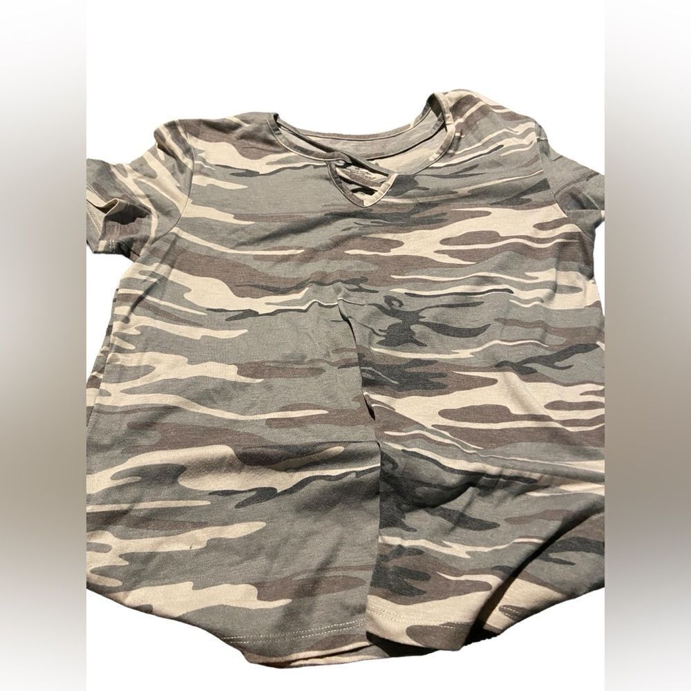 Kind karma size medium see pics excellent condition